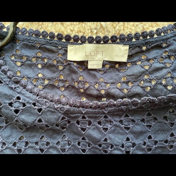Boxy Lace Pattern Overlay Tee - Picture 5 of 7